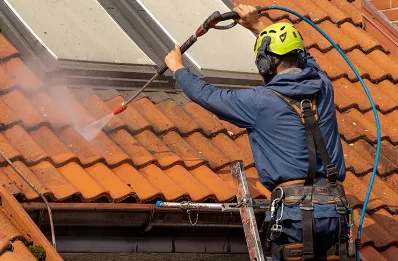 Démoussage et hydrofuge de toiture à Allain
